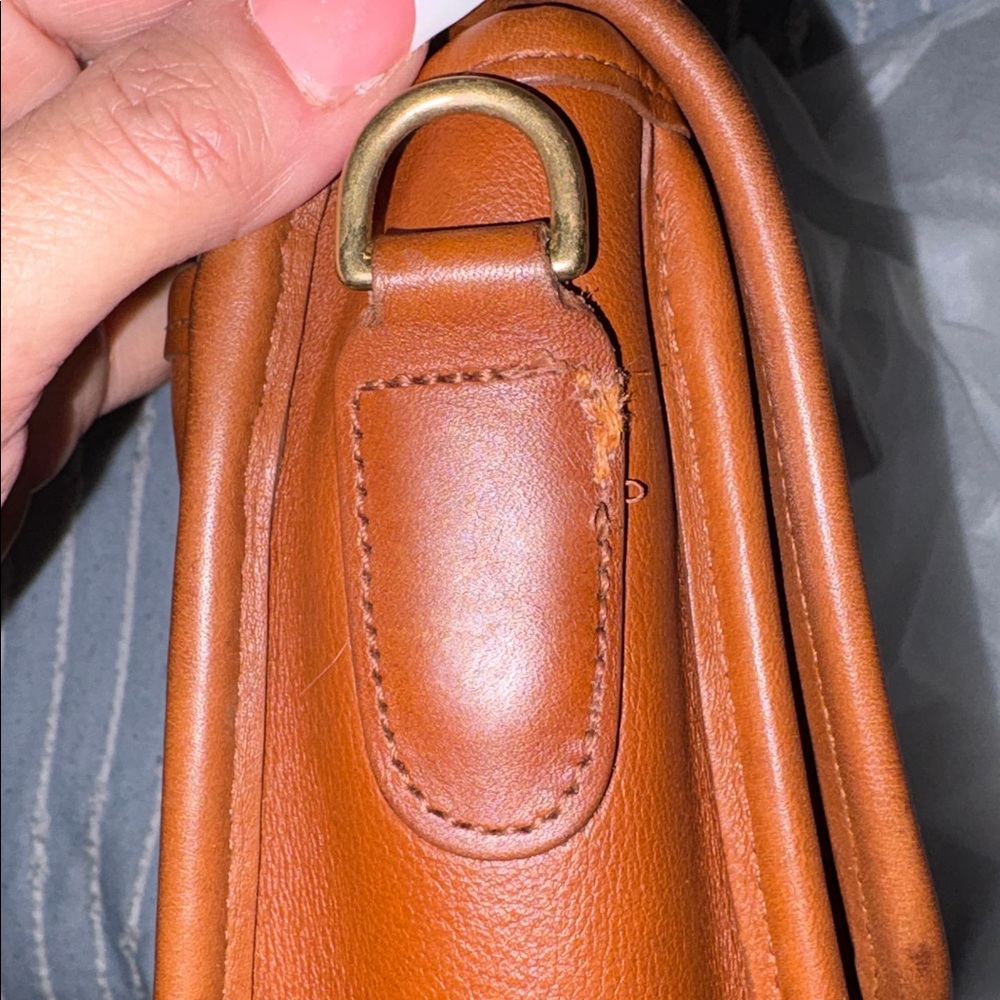 1998 VTG Coach Court British Tan 9870 - Picture 14 of 16